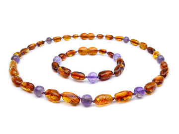 POLISHED COGNAC BALTIC AMBER NECKLACE/BRACELET SET WITH AMETHYST